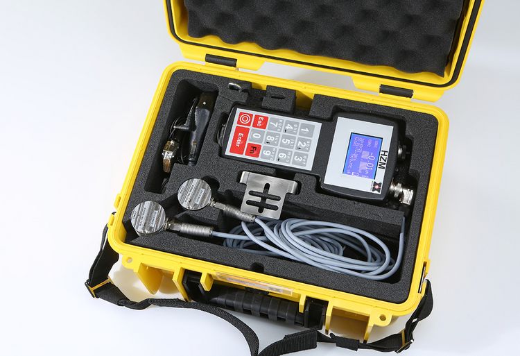 HZM Force Measuring Device